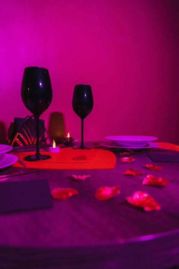 Homesparadise Loveroom Besancon Bagian luar foto