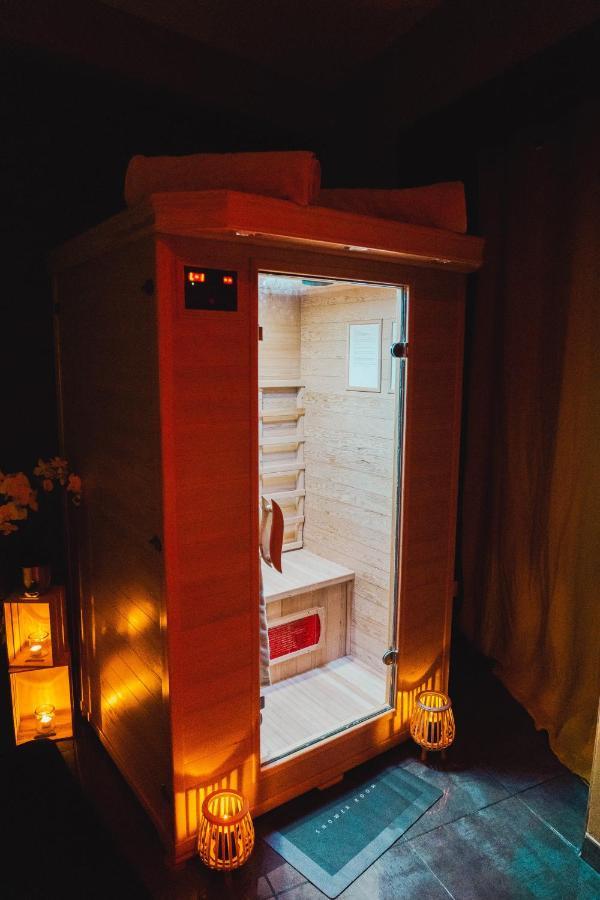 Homesparadise Loveroom Besancon Bagian luar foto